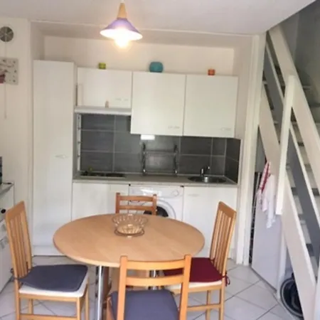 Duplex Avec Jardinet, Proche Mer, Parking Gratuit - Fr-1-712-24 아파트